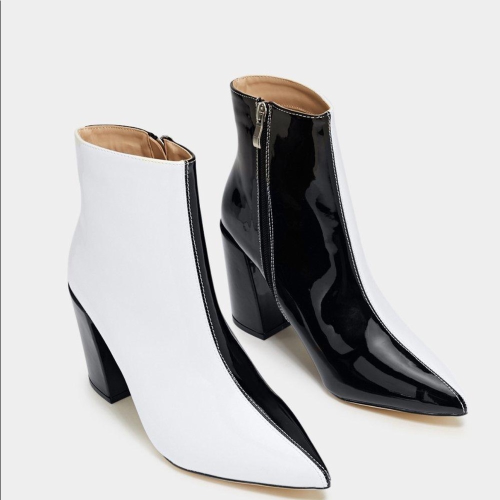 NWT:Two Tone Pointed Toe Heeled Boots